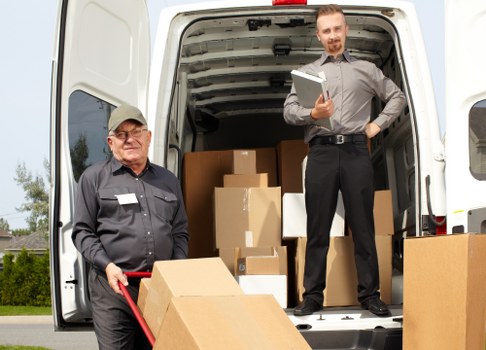 Removal truck hire for local moving jobs in Clapham Park