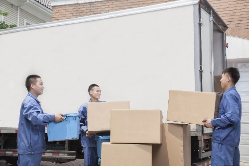Acceptance of service terms for man with a van booking