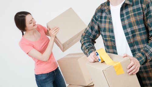 Moving van service for residential moves in Clapham Park