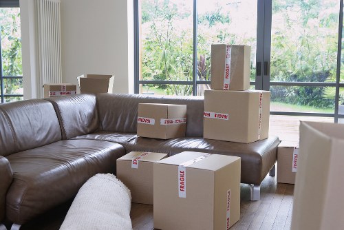 Commercial moving truck service operating in Claphampark
